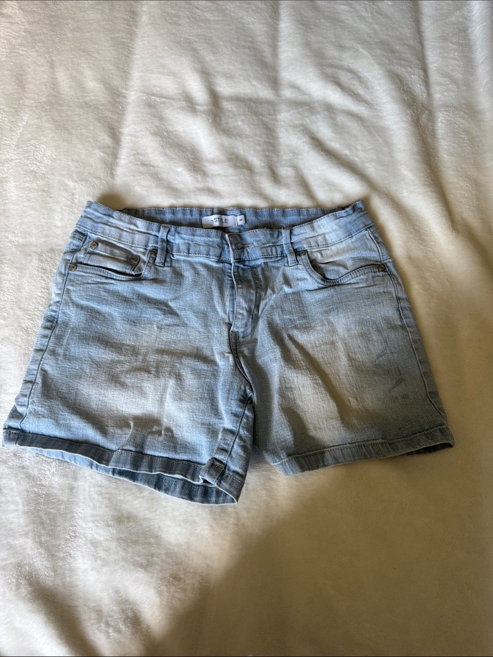 Women’s Light Blue Denim Jean Shorts - Unknown Brand